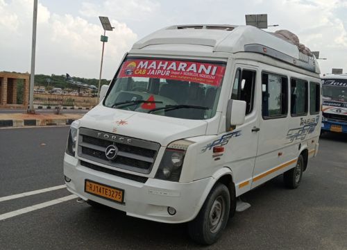 Tempo Travellers in Jaipur